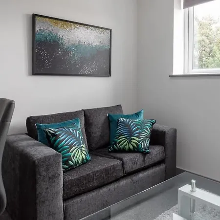 Charming 1 Bed In Leeds (West Yorkshire)